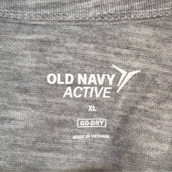 Old Navy Gray Sleeveless Top activewear can’t stop won’t stop graphic - Picture 3 of 5